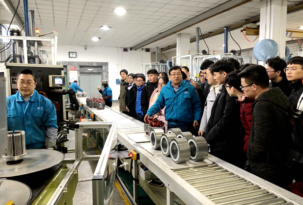 安工程師生來皖南電機參觀學(xué)習(xí) 安工程師生來皖南電機參觀學(xué)習(xí)